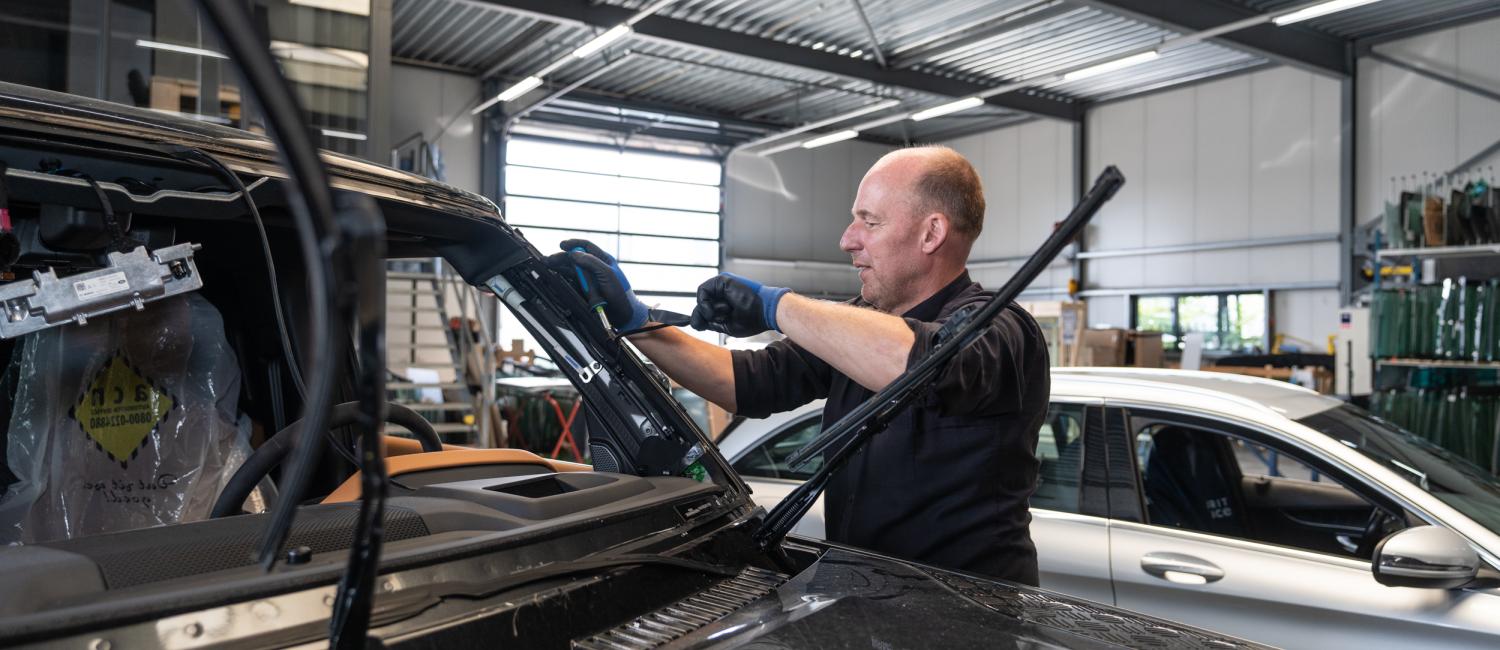 Autoruit vervangen