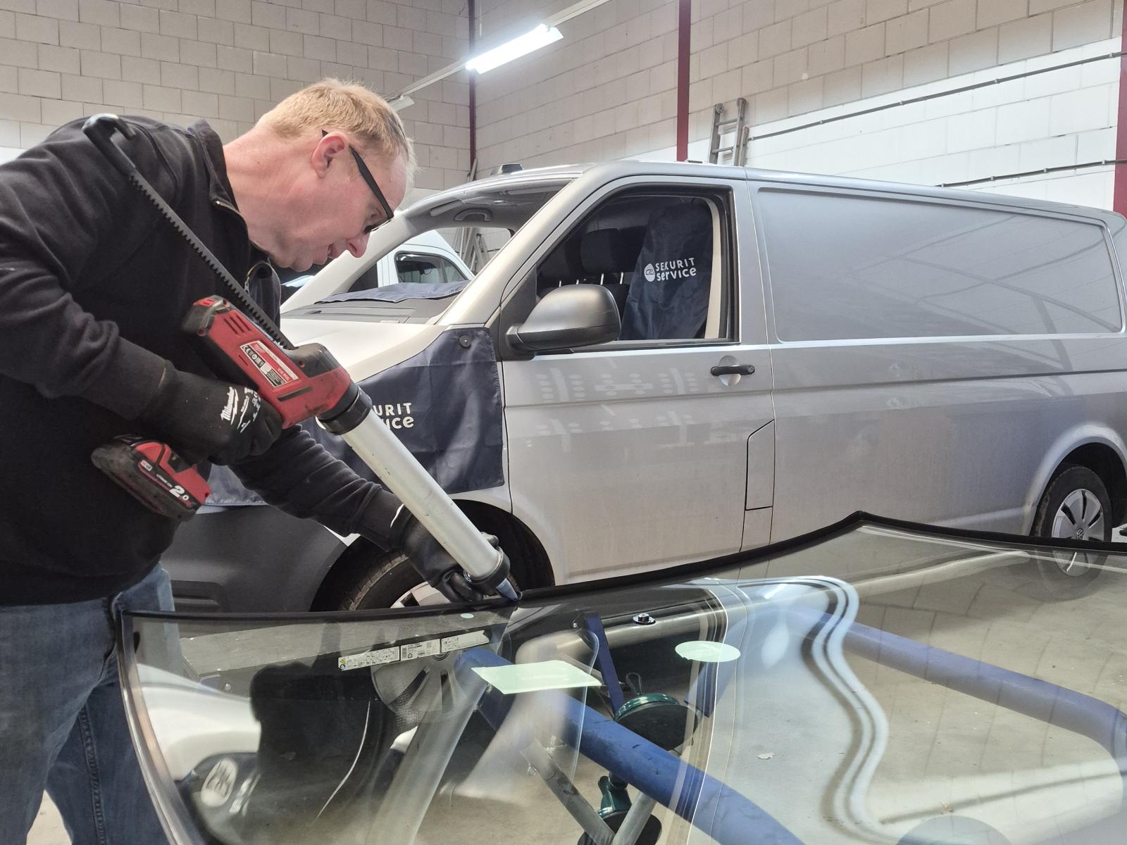 Autoglas reparatie Van Der Burg